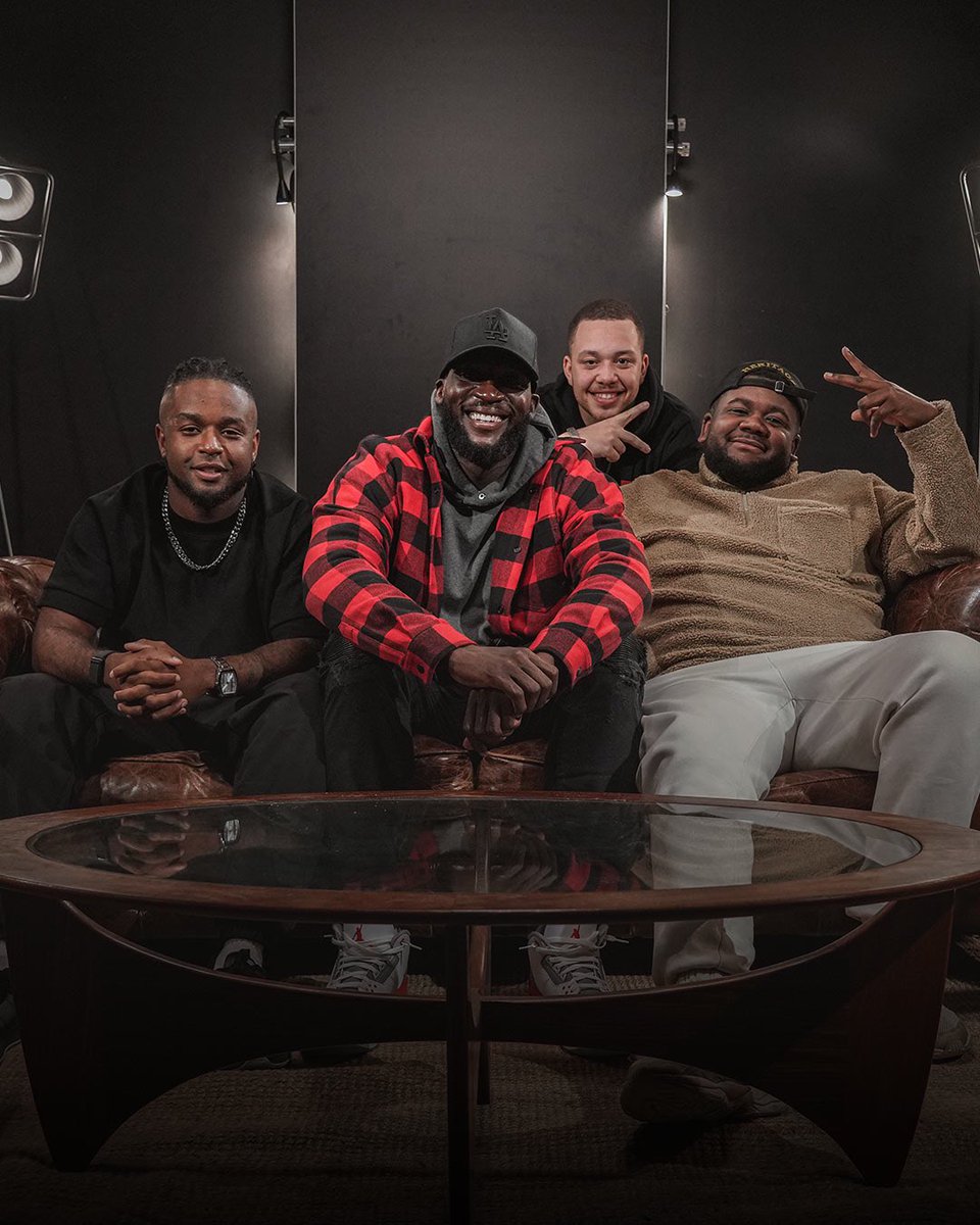 friendsofsports's tweet photo. Niemand minder dan Romelu Lukaku kwam deze week langs in onze studio om een speciale podcast op te nemen! Beluister hem nu via alle kanalen van Friends of Sports! 🤩 https://t.co/ieiGSBaKVI