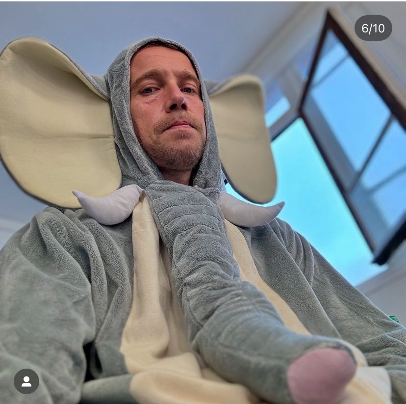 SecrweetSanta's tweet photo. @DLRBZH @PtitPoutch_ @jdoreofficiel Une usine à même ce Julien ! Celles ci aussi sont pas mal https://t.co/2O36CI7Med