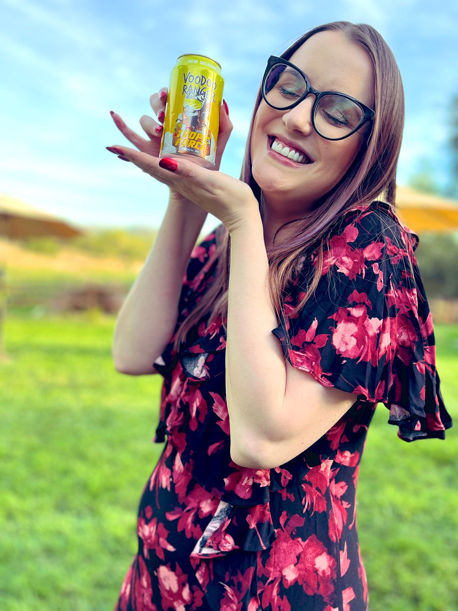 It’s always a good day when I can drink a Voodoo Ranger Tropic Force out in the wild. 10/10 wedding automatically. 

Living rangerously is a lifestyle.

Love you <a href="/voodooranger/">Voodoo Ranger</a> ❤️

#sponsored #voodoorangerambassador