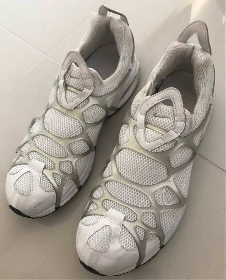 acg mountain fly low black green abyss