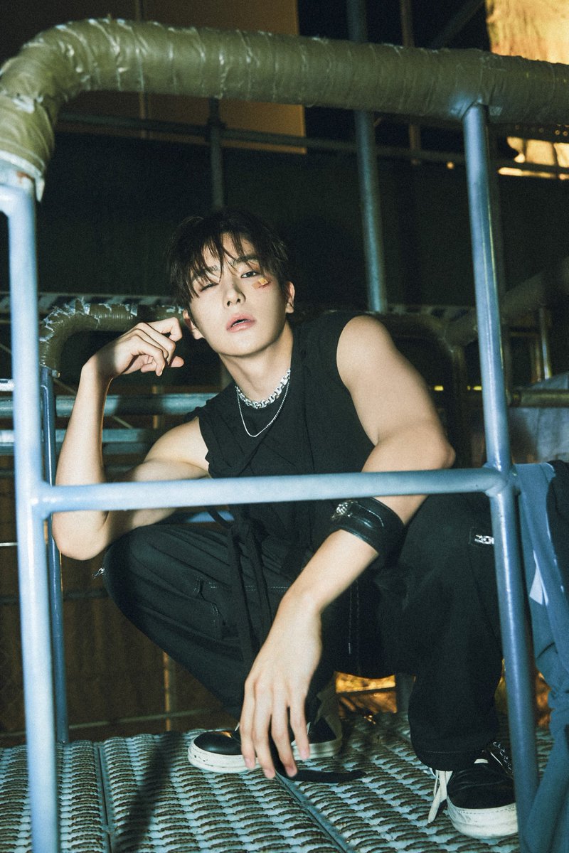 얼굴에날티가없어도 기개로만들어내면그만임