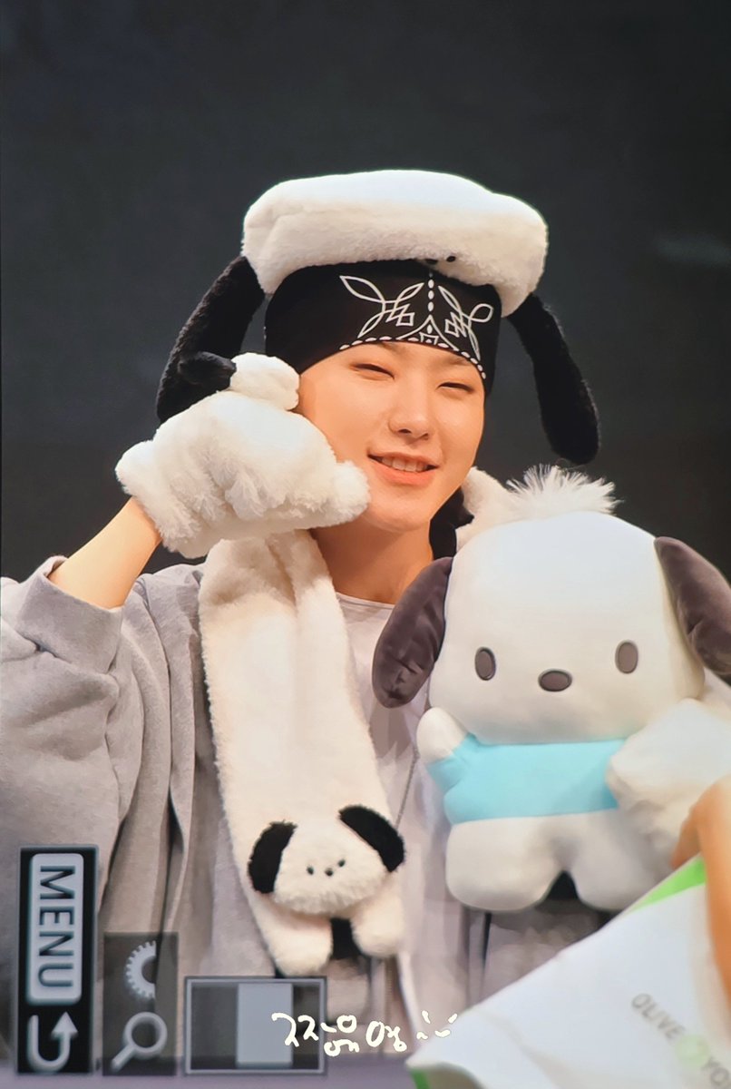 _tigerinmymind's tweet photo. 241016 예사 대면 팬싸 #호시 #세븐틴 #HOSHI #SEVENTEEN 

🤍🤍🤍 https://t.co/WmVuAv0SNd