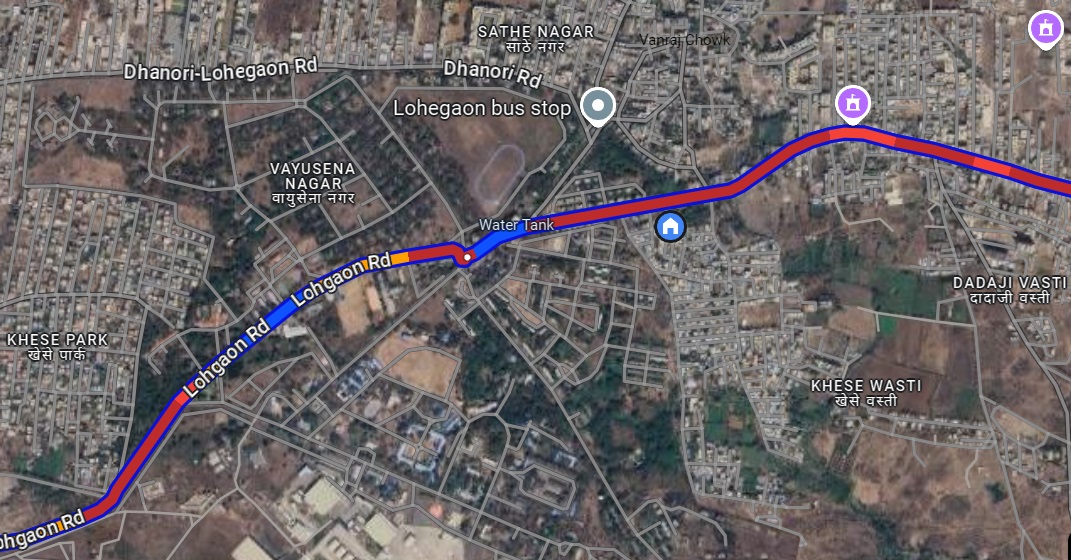 punekarnews's tweet photo. 🚨 Traffic Alert! 🚨

For the past two hours, there has been a massive traffic jam on the Pune Airport-Lohgaon-Wagholi Road, causing major inconvenience to commuters. Strangely, no Pune Traffic Police have been spotted at the scene, leaving frustrated drivers to manage the situation on their own. @CPPuneCity @PuneCityPolice 

This bottleneck near the Water Tank (Canara Bank), a spot usually manned by traffic officers of @PuneCityTraffic during the day for vehicle checks, is now completely unsupervised during the evening peak hours, contributing to the chaos.

Is this how our traffic management system should function during busy hours? Share your thoughts in the comments below! 👇 

#PuneTraffic #TrafficJam #PuneCity #CommuterStruggles #Lohgaon #Pune #WagholiRoad