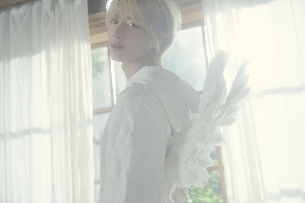 txt_sarangdan2's tweet photo. The Star Chapter: SANCTUARY Concept Photo 'ANGEL' - #범규 (#BEOMGYU) https://t.co/sKgnOqbrT2