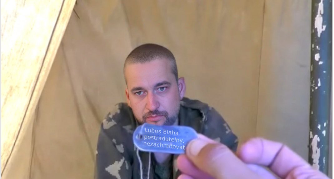 Na ukrajinském Telegramu začala kolovat údajná fotografie zajatého Ľuboše Blahy, který měl být během své mírové mise v Moskvě naložen proti své vůli do antonu a poslán na frontu. Na fotografii jsou dokonce i psí známky s Bláhovým jménem a pokynem “postradatelný, nezachraňovat”