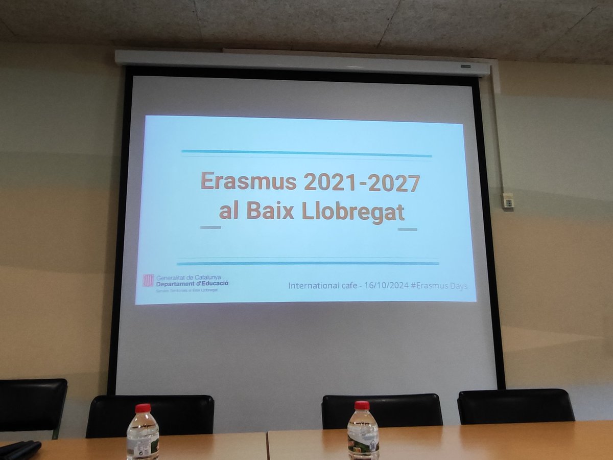 Inselcastell's tweet photo. Tot preparat pel #Internationalcaferasmus #ErasmusDays @sepiegob https://t.co/YvBNQ0fE0P