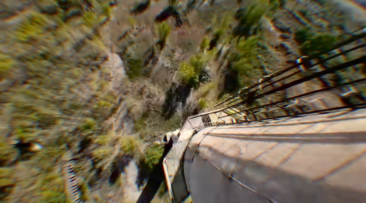 This was one of my Intense Smoke Stack Dives .  Windy City Chicago at the Coke Plant #fpv #fpvfreestyle #fpvlife #fpvdives #dives #smokestack #bando #fpvaddiction #chicagofpvpilots #chicagofpv #fpvpilot #fpvlifestyle #chicagobando #urbex #quadmafia #flyzonefpv