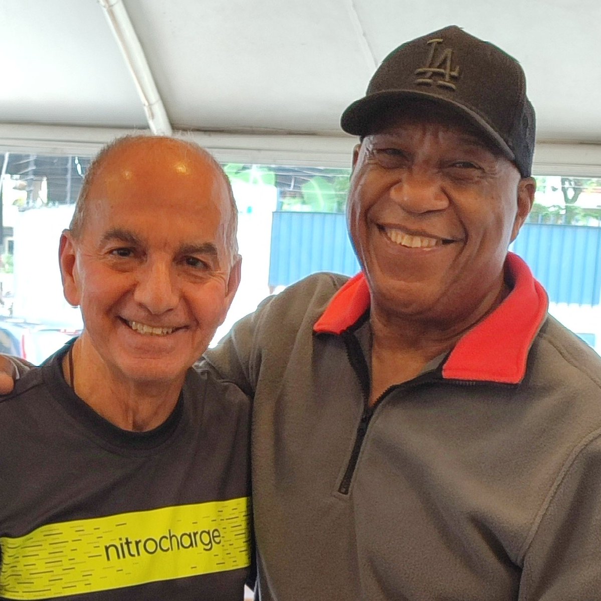 " Emotivo encuentro con mi amigo y hermano  Tito Correa , después de unos cuantos años sin vernos " 
DIOS te bendiga hermano