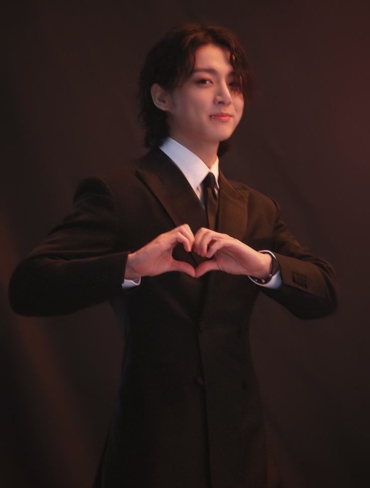 RT AND REPLY !!!!

I vote for #jungkook at #2024MAMAVOTE
