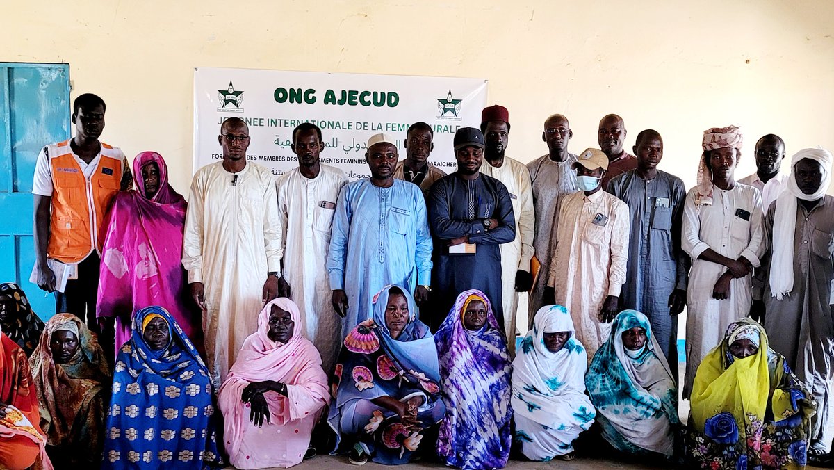 AJECUD's tweet photo. Nous avons célébré la Journée Internationale de la Femme Rurale à notre manière. A cette occasion, nous avons jugé utile d'accompagner les femmes rurales. 
20 femmes issues de 4 groupements féminins sont en formation à Amleyouna sur les techniques de production maraîchère. https://t.co/pSDGmJDs4e