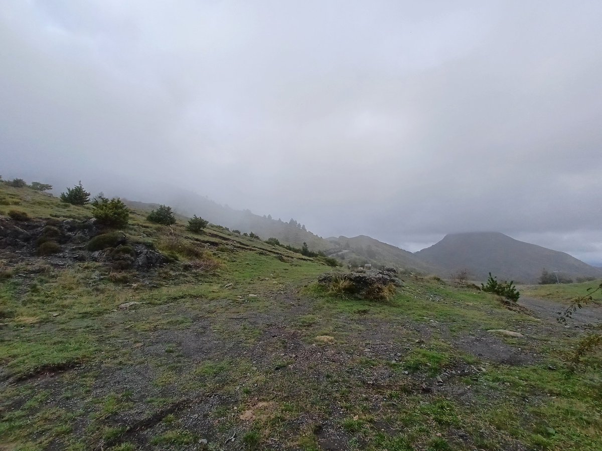 dvattuo's tweet photo. Un bel giro in montagna #Liguria #mtb #sport #RedBull https://t.co/1F2YMxZv1Q