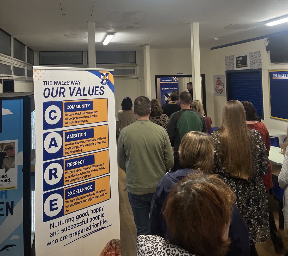 whsparentvoice's tweet photo. Y8 and 9 parent forum this evening 🤩 Looking at the welcoming entrance, VoW card and sharp start 🥳 @WalesHigh @waleshighnews https://t.co/UnrPd6j91B