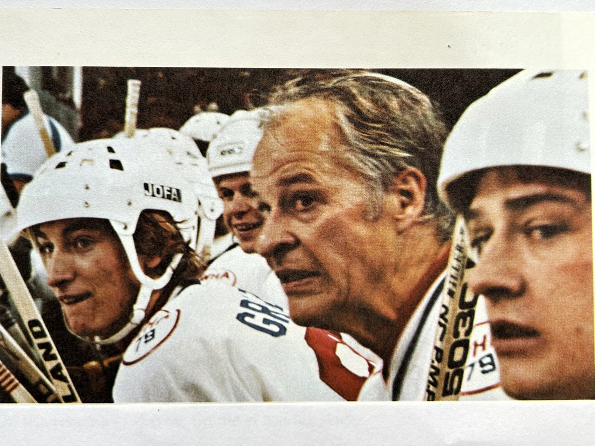 Claude6Landry's tweet photo. A remarkable trio: #WayneGretzky #GordieHowe and his son #MarkHowe https://t.co/HCsDGw15As