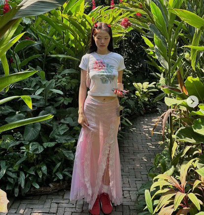 bxagq's tweet photo. แนะนำร้านชุดเสื้อผ้าแนวหน้าร้อนหน่อยค่ะ ขอไม่แขนกุดนะคะ กระโปรงประมาณรูปเลย https://t.co/U3b59HRYLs