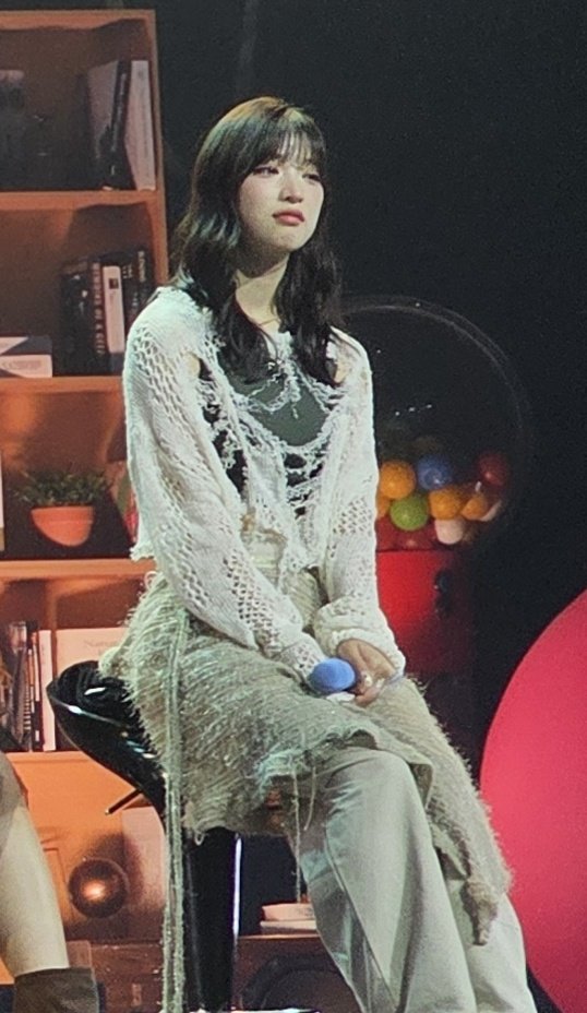 hoah_belllieve's tweet photo. 20241016 미니5집 기억사탕 쇼케이스
#기억사탕으로_지은_날개달고_빌리가왔다
#BilllieIsBack_MemoryCandy
#빌리 #Billlie #시윤 #하루나
#Billlie_기억사탕 https://t.co/wIdMtb2UZx