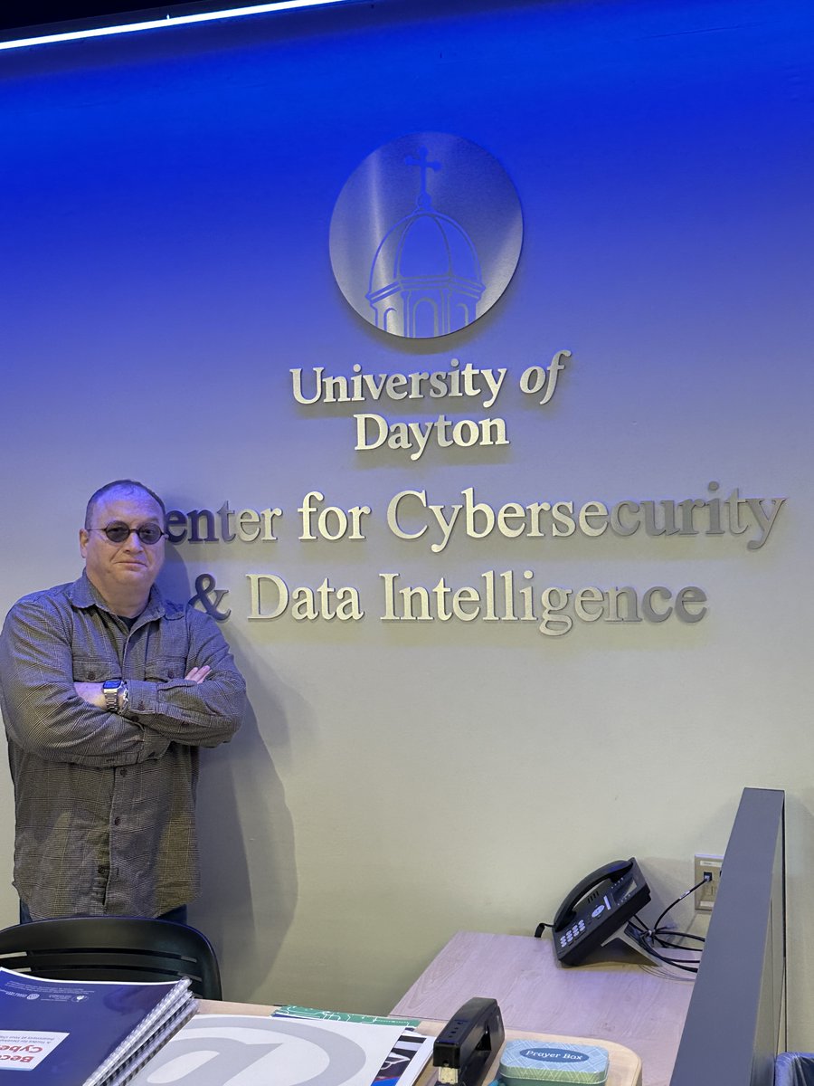 Tom Diederich 🇺🇸 🇯🇵 🐾 tweet media