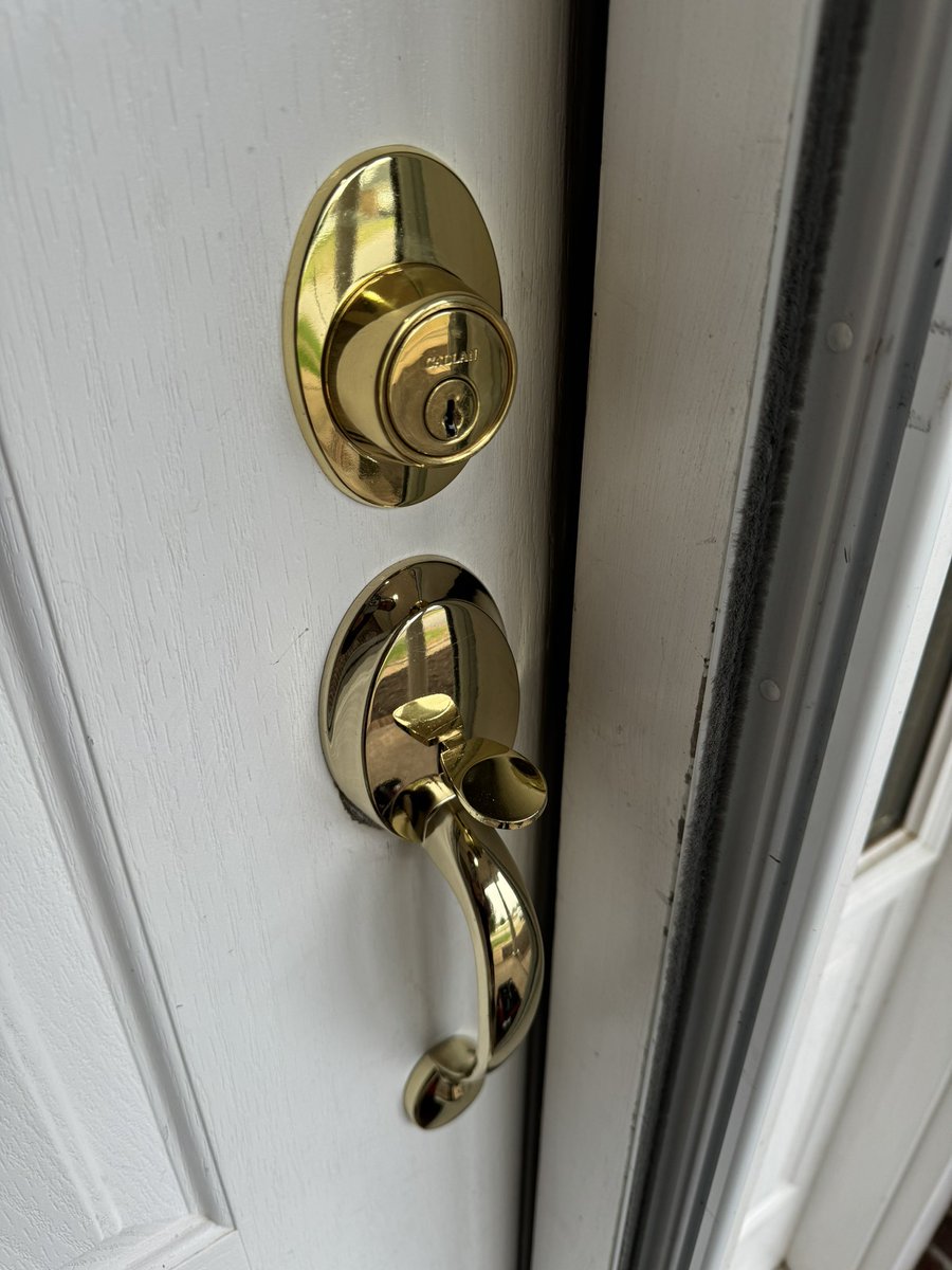 grand_locksmith's tweet image. Helped a client in Nashville who lost their house keys. We quickly and professionally opened the lock using special tools. Available 24/7.

#Locksmith #Nashville #LockoutService #LostKeys #GrandLocksmith