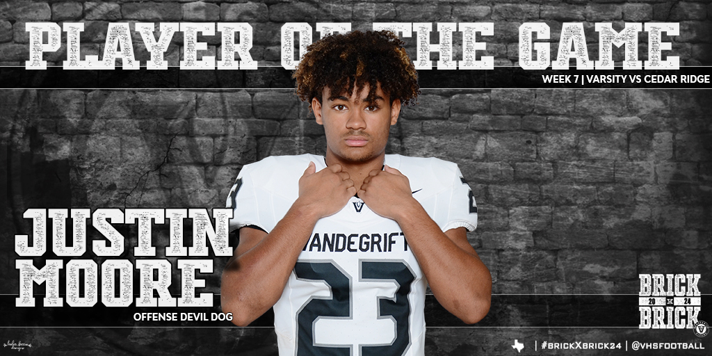 VHSFootball's tweet image. Congrats to our Varsity Offensive Players of the game vs. Cedar Ridge and our Special Teams Players of the game vs. CR
🔥🐍