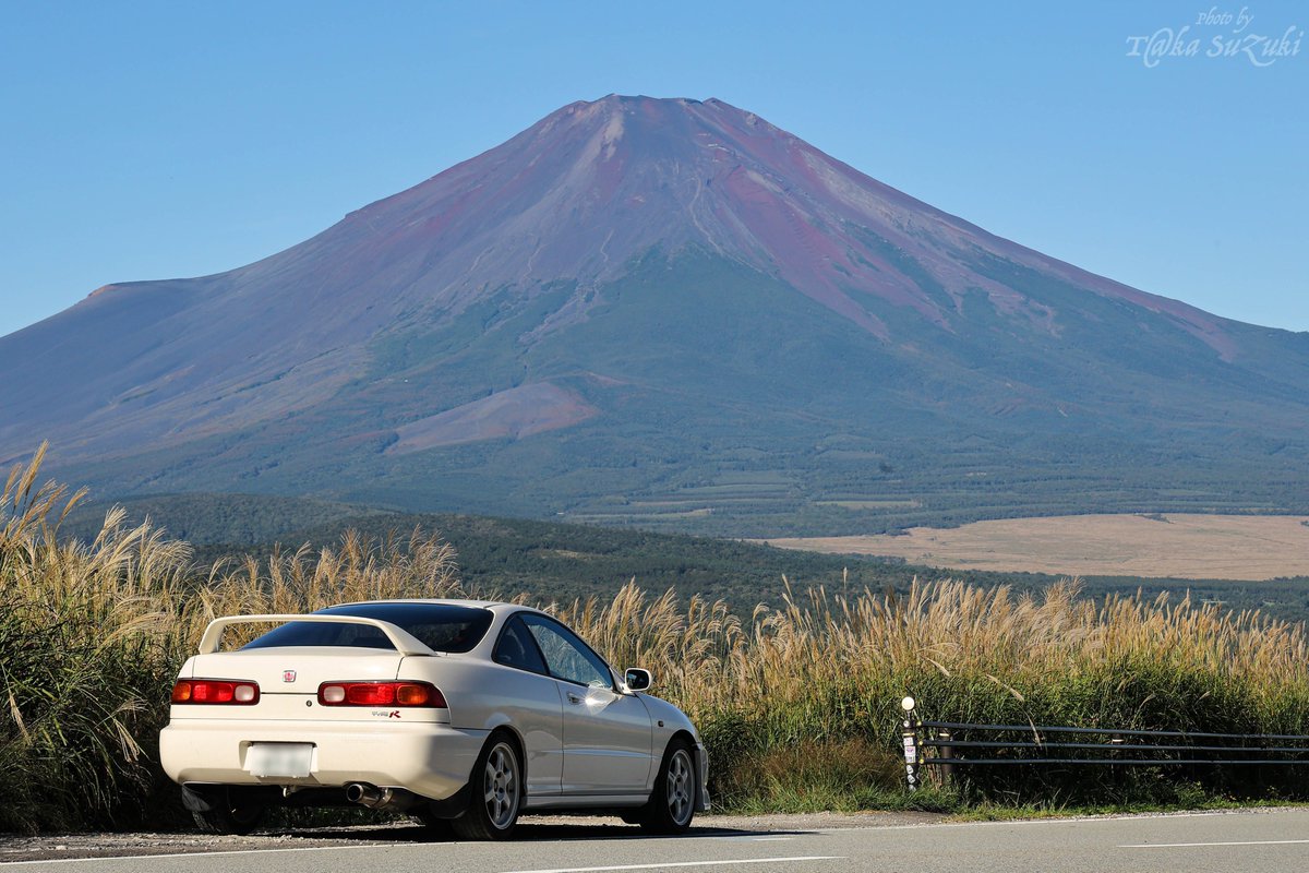 no07t_suzuki's tweet photo. 【今日のOneShot】
Birthday
10/16はDC2(Type R)の誕生日(販売開始)。
これより約8ヶ月後に僕のところに納車されきました。
※2024.9.14撮
#山梨県 #富士山 #MtFuji #空 #mysky
#honda #integra #ホンダ #インテグラ #dc2 #96spec #typeR #MUGEN #無限
#ThePowerOfDreams #PoweredbyHonda https://t.co/CLBiXsgIzW
