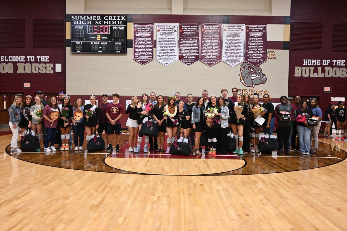 SUMMERCREEKVB's tweet photo. Senior Night was a success 🥹
Thank you to our seniors and your families for making our program what it is today. 💕
@HumbleISD_Ath @HumbleISD_SCHS https://t.co/4qqZSmYtIr
