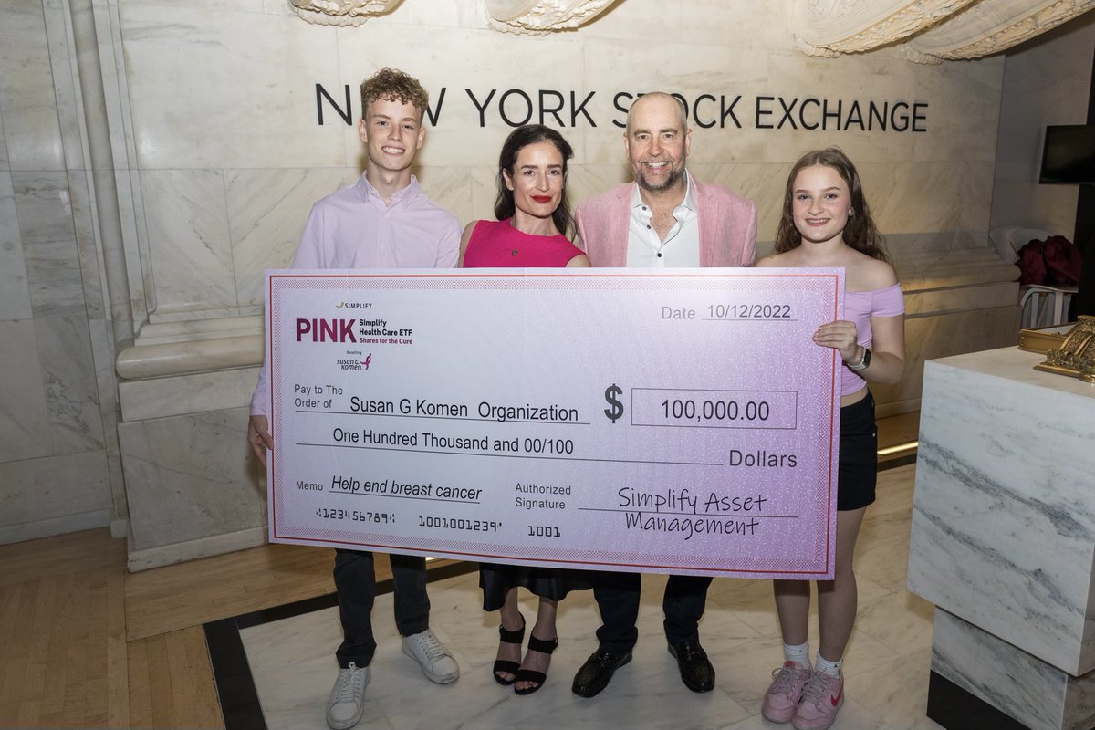 Mike_Taylor1972's tweet photo. $PINK - Celebrating 3 years of performance at the NYSE!
#DoWellDoGood
@SusanGKomen
@SimplifyAsstMgt https://t.co/tpO0KRTVZS