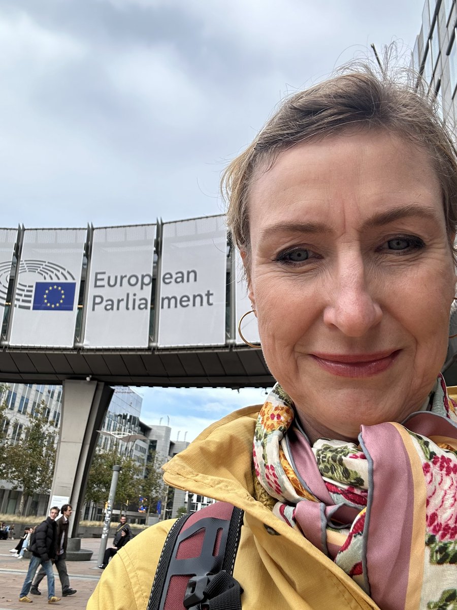 TyraGroveKrause's tweet photo. Happy to share experience with the The Danish Vaccination Register.  A cornerstone in increasing vaccination coverage and trust in vaccination, through real- time monitoring of vaccine safety and effectiveness. Thanks to the steering group on influenza vaccination #EUFLUDAY #SSI https://t.co/0UjUznZqqd