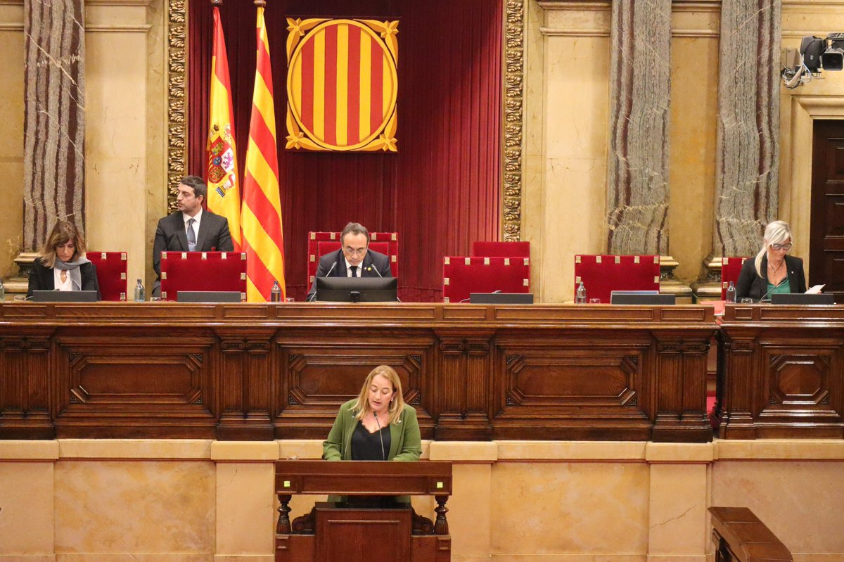 ivanatgn's tweet photo. A la interpel·lació d'avui al conseller @AlbertDalmau sobre els serveis públics, volem q sigui la tercera gran transformació de Catalunya, pq volem una administració moderna i àgil, capaç d'adaptar-se als canvis i de respondre a les necessitats de la ciutadania. https://t.co/gTYtNTBxTK