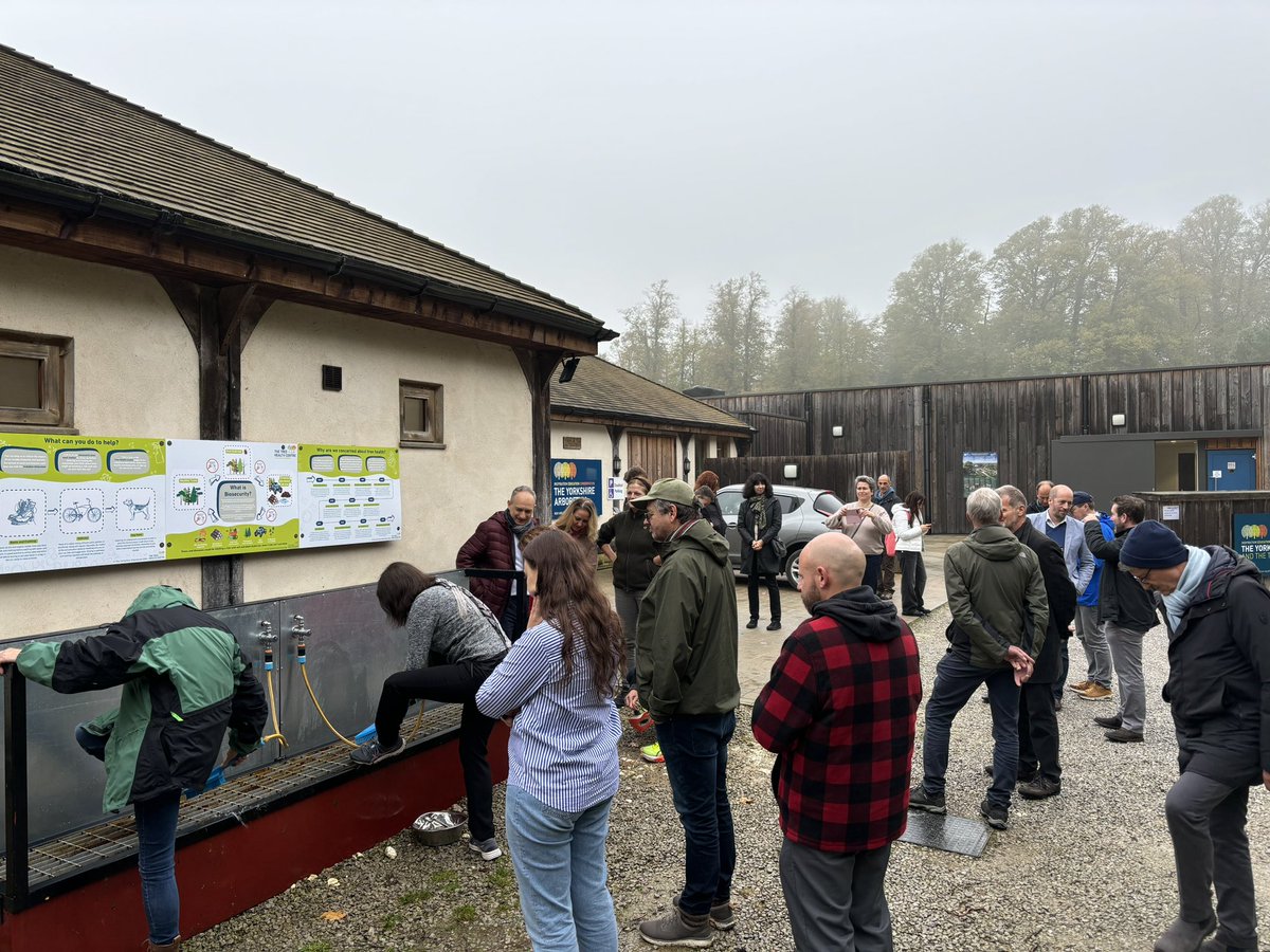 cobwebdr's tweet image. Great day for @FeraScience at  @YorksArboretum with @JohnMGrimshaw and @__GreenGoddess with @EPPOnews panels with #observatree @IPSN_BGCI updates and ongoing collaborations on #VirtualReality tree health work with @VISRvr and @AskhamBryan