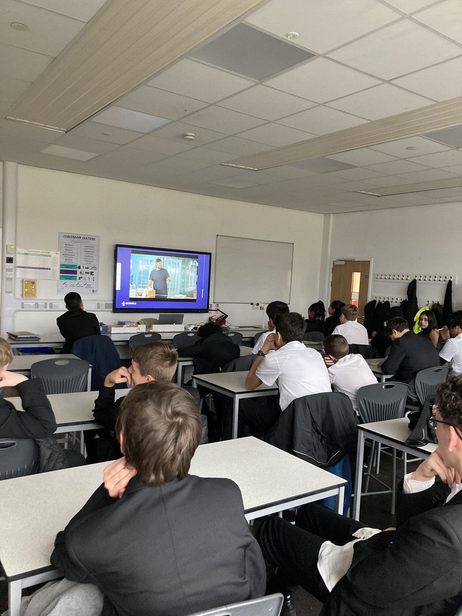4Schools (@channel4schools) on Twitter photo Year 9s at <a href="/ParkwoodAcademy/">E-ACT Parkwood Academy</a> getting some inspo from Chunkz before pitching their own content ideas for <a href="/channel4point0/">Channel 4.0</a>!🤳💫🎬
Well done guys! 💪
#creativecareers Year 9s at <a href="/ParkwoodAcademy/">E-ACT Parkwood Academy</a> getting some inspo from Chunkz before pitching their own content ideas for <a href="/channel4point0/">Channel 4.0</a>!🤳💫🎬
Well done guys! 💪
#creativecareers