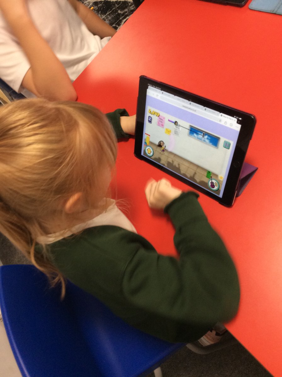 firsprimarysale's tweet image. Today, #Y4Rowan had a great time using Bandrunner to test their knowledge about staying safe online! 🎮💻 #OnlineSafety #FirsComputing