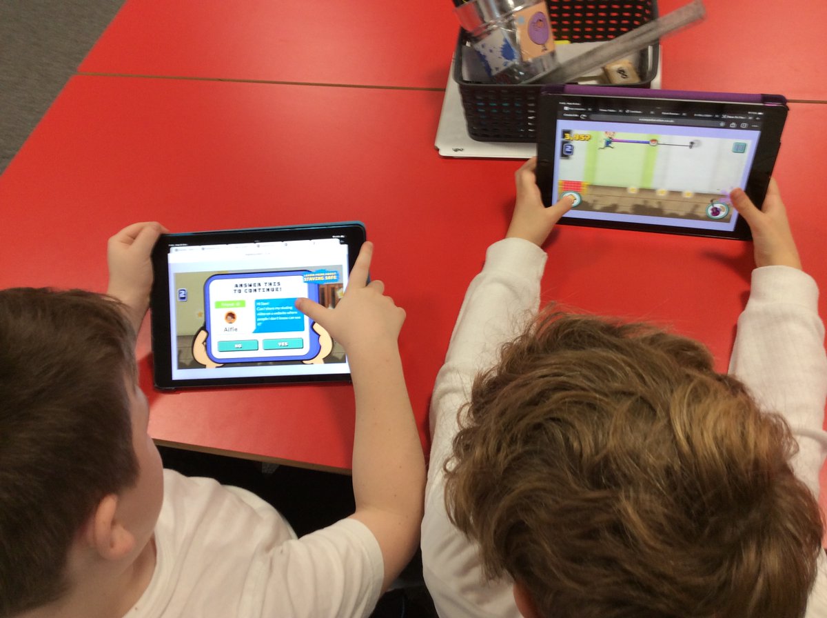 firsprimarysale's tweet image. Today, #Y4Rowan had a great time using Bandrunner to test their knowledge about staying safe online! 🎮💻 #OnlineSafety #FirsComputing