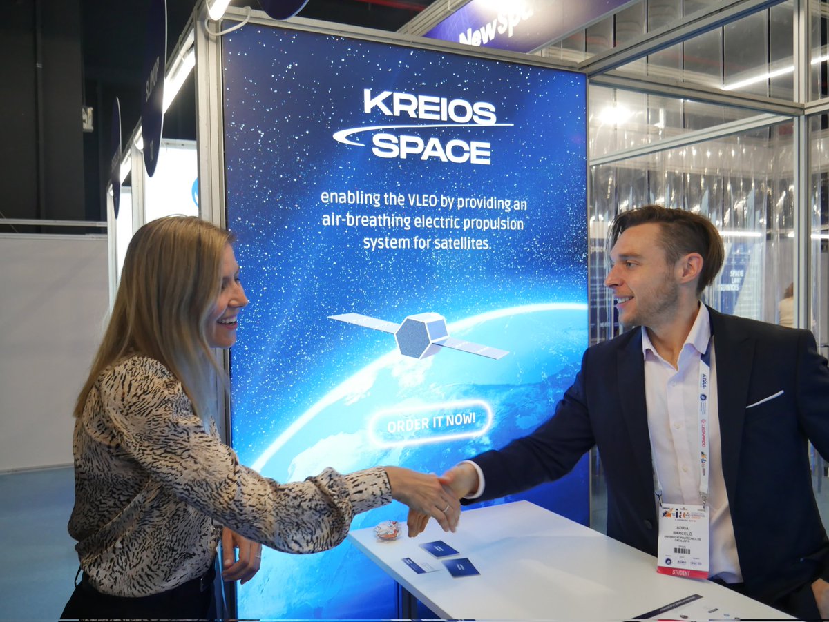 tic's tweet photo. Han pogut conèixer de primera mà els productes i serveis oferts per @AseOpticsEu #ATMake @augustaabogados @Gpainnova @isardSAT @KreiosSpace #OSMIUM @PangeaAerospace @sateliot @Satellogic  @SlimopSpace #SPASCAT #SystellarSpace @YPlasma92624 @leaf_space @Open_Cosmos i #Compoxi https://t.co/f7gIhoSZJF
