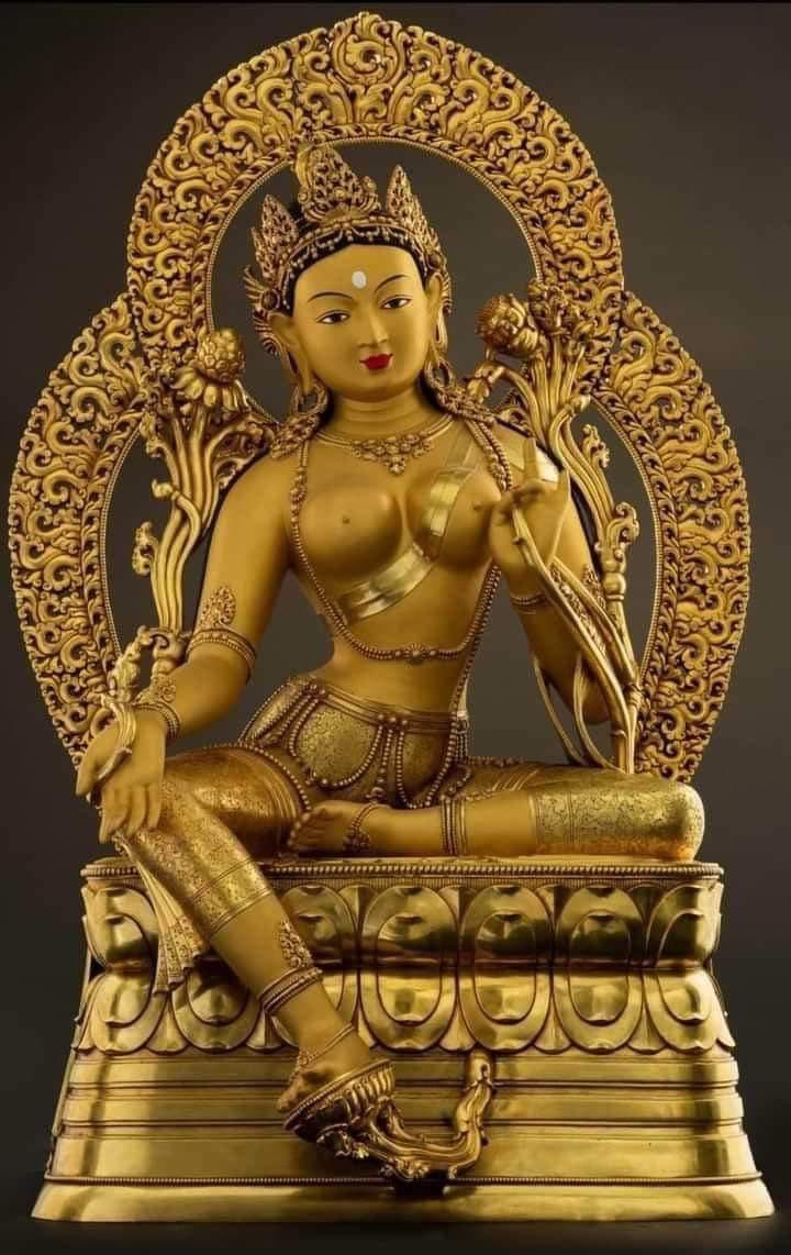 Лама ла жавсү чио… Санжай ла жавсү чио… Чой ла жавсү чио… Гэндүн ла жавсү чио…