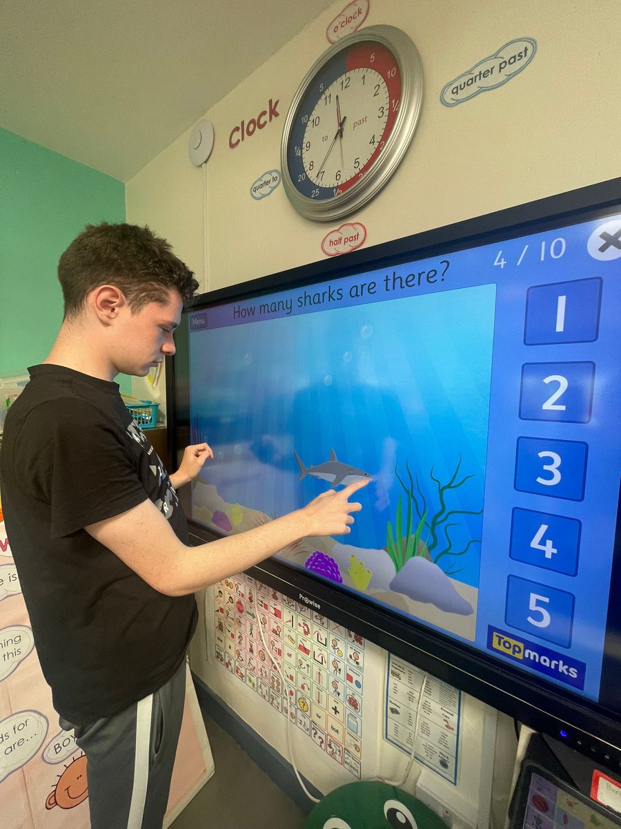 StCecilias_'s tweet photo. Maths week continues with great shape art and numeracy work on our interactive panels. Check out all our learning. #mathsweek #mathsweekireland #mathsweekireland2024 https://t.co/gbNcIgd37P