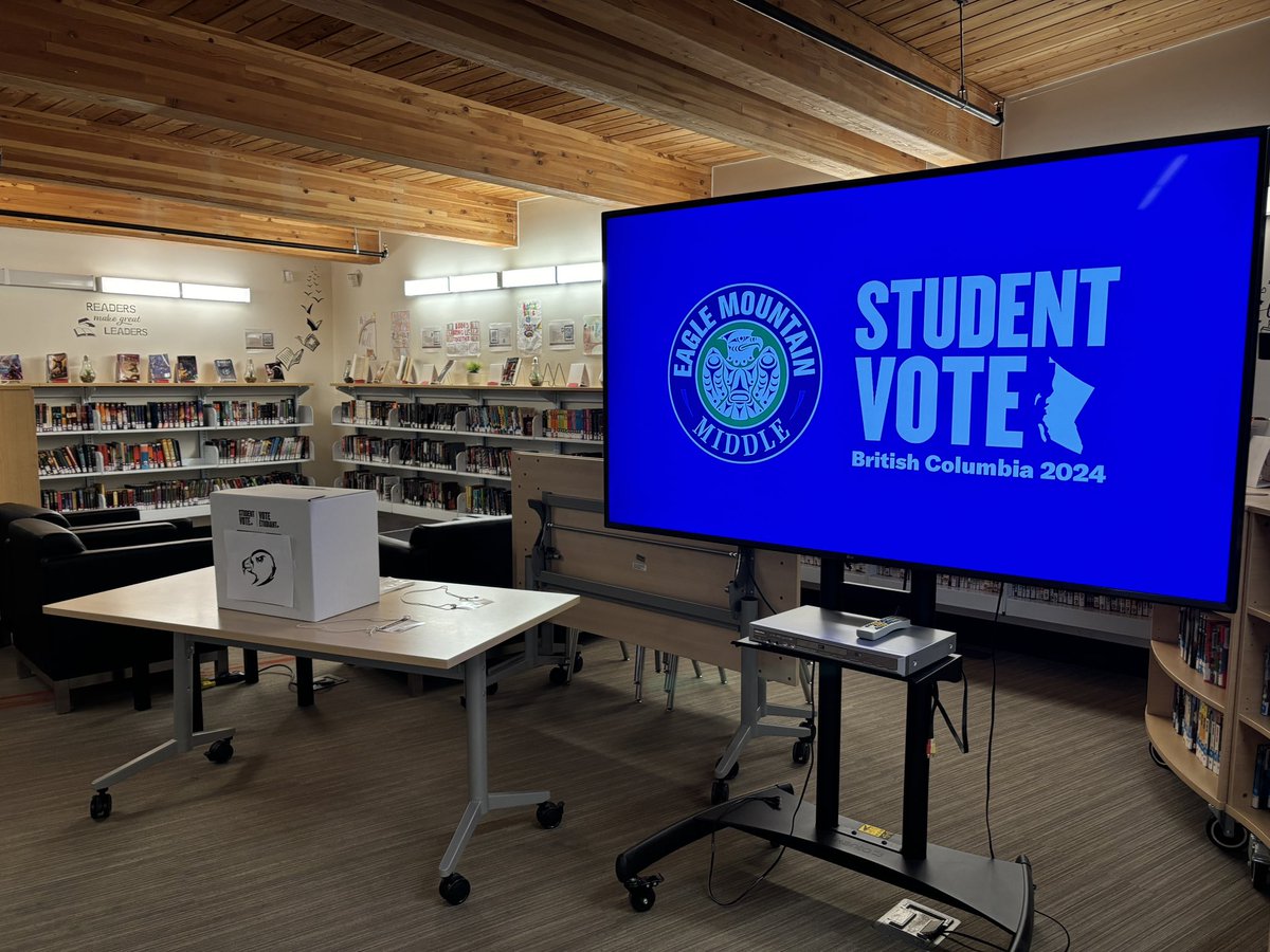 mister_kwok's tweet photo. Our school is ready for #StudentVoteBC today! @43EagleMountain @sd43bc @CIVIX_Canada https://t.co/J67WCPtCFQ
