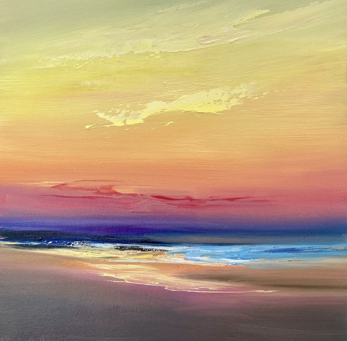 Something to brighten up a dull, wet Wednesday! ✨✨✨✨✨✨✨✨
echobeachgallery.co.uk/artists/amy-jo…