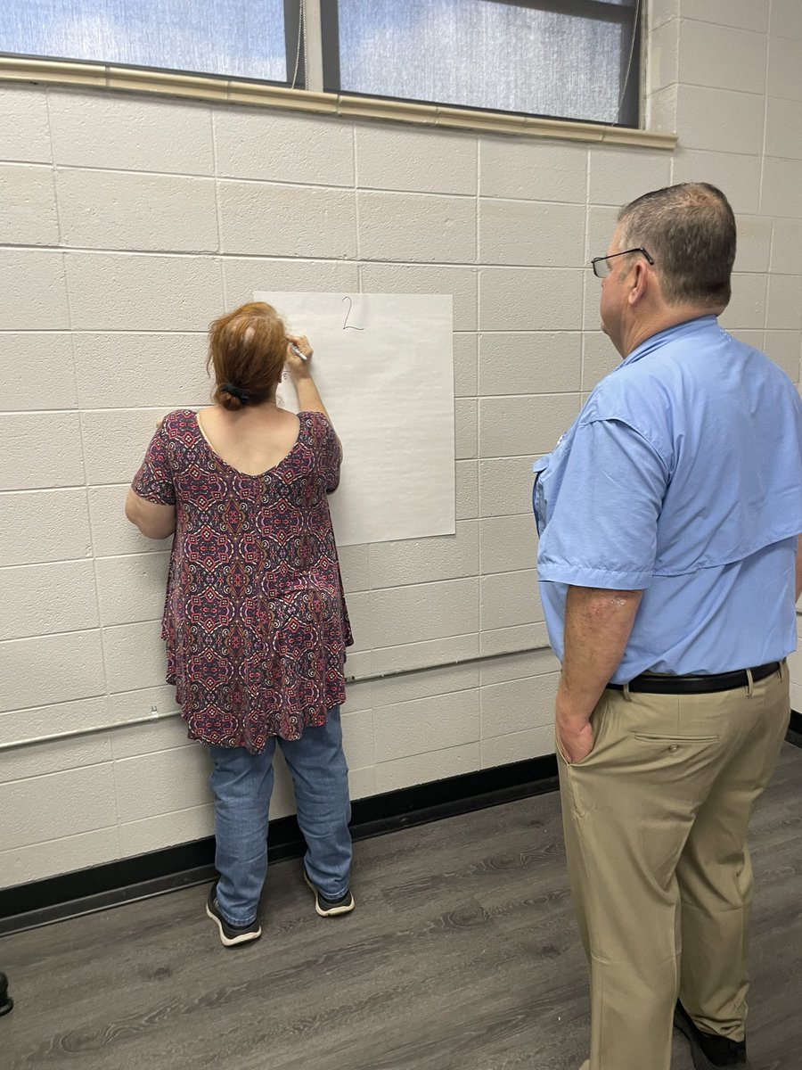 mrs_bwinston's tweet image. On Monday, I had the privilege of collaborating with teachers at Mobile County Training School. The MCTS teachers were actively engaged, shared ideas, and explored ways to foster collaboration in their lab! @MCPSSInstTech #collablab #EmpowerMCPSS