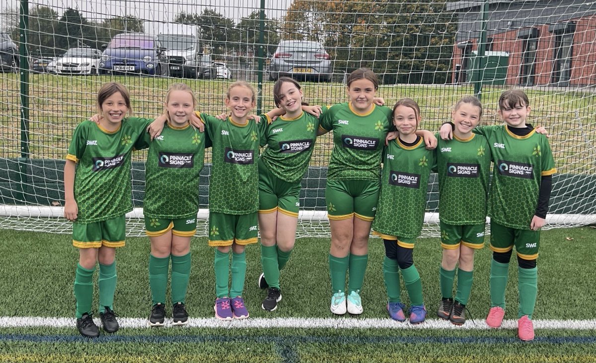 Gilded Hollins Community School tweet media