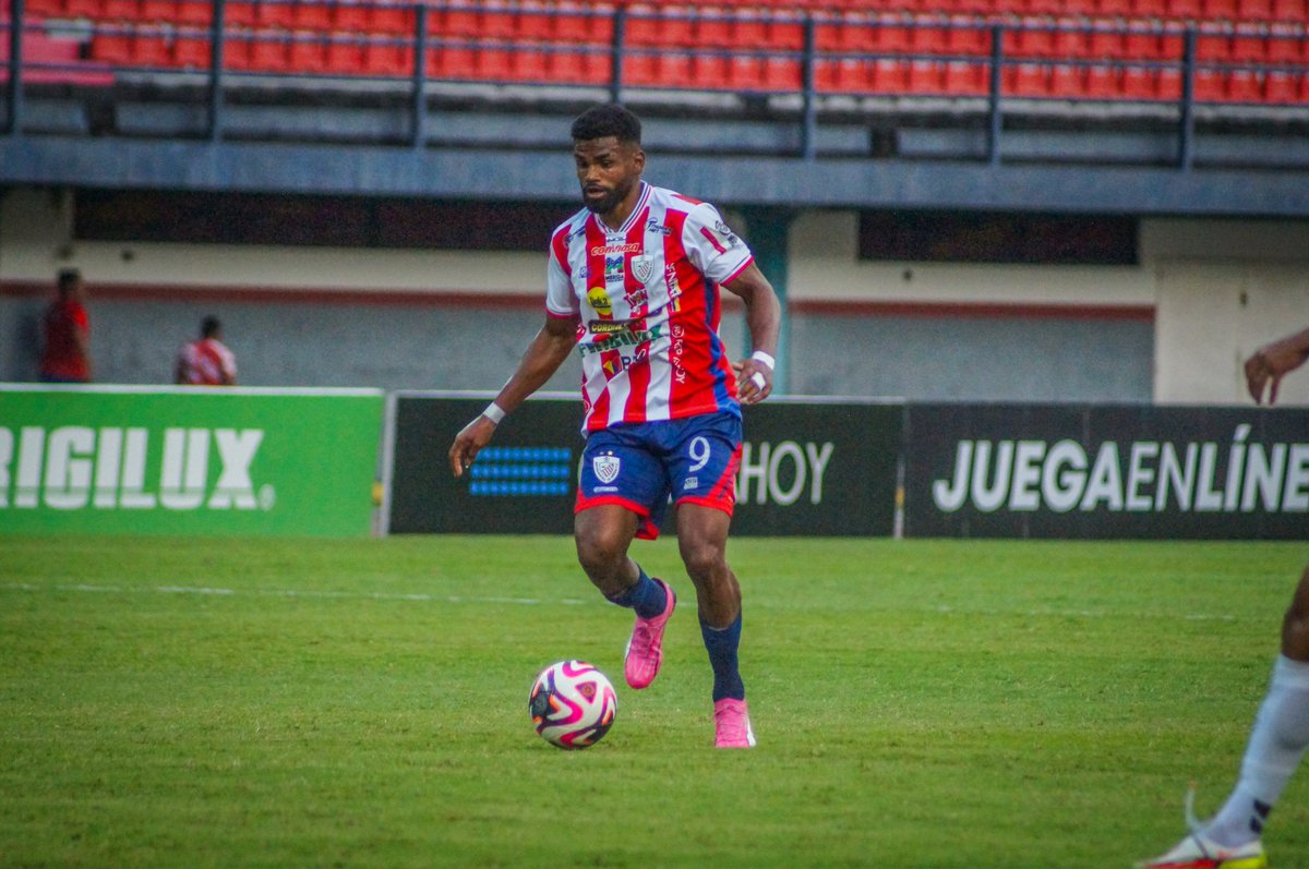 𝑭𝒆𝒍𝒊𝒄𝒆𝒔 𝒅𝒆 𝒕𝒆𝒏𝒆𝒓𝒕𝒆 𝒅𝒆 𝒗𝒖𝒆𝒍𝒕𝒂 🔙🔥

Premio al esfuerzo y la constancia 💪🏻

📷: <a href="/RondonMonsalve/">Carlos Rondón Monsalve</a>

#ElEquipodelPuebloMerideño 🇲🇨