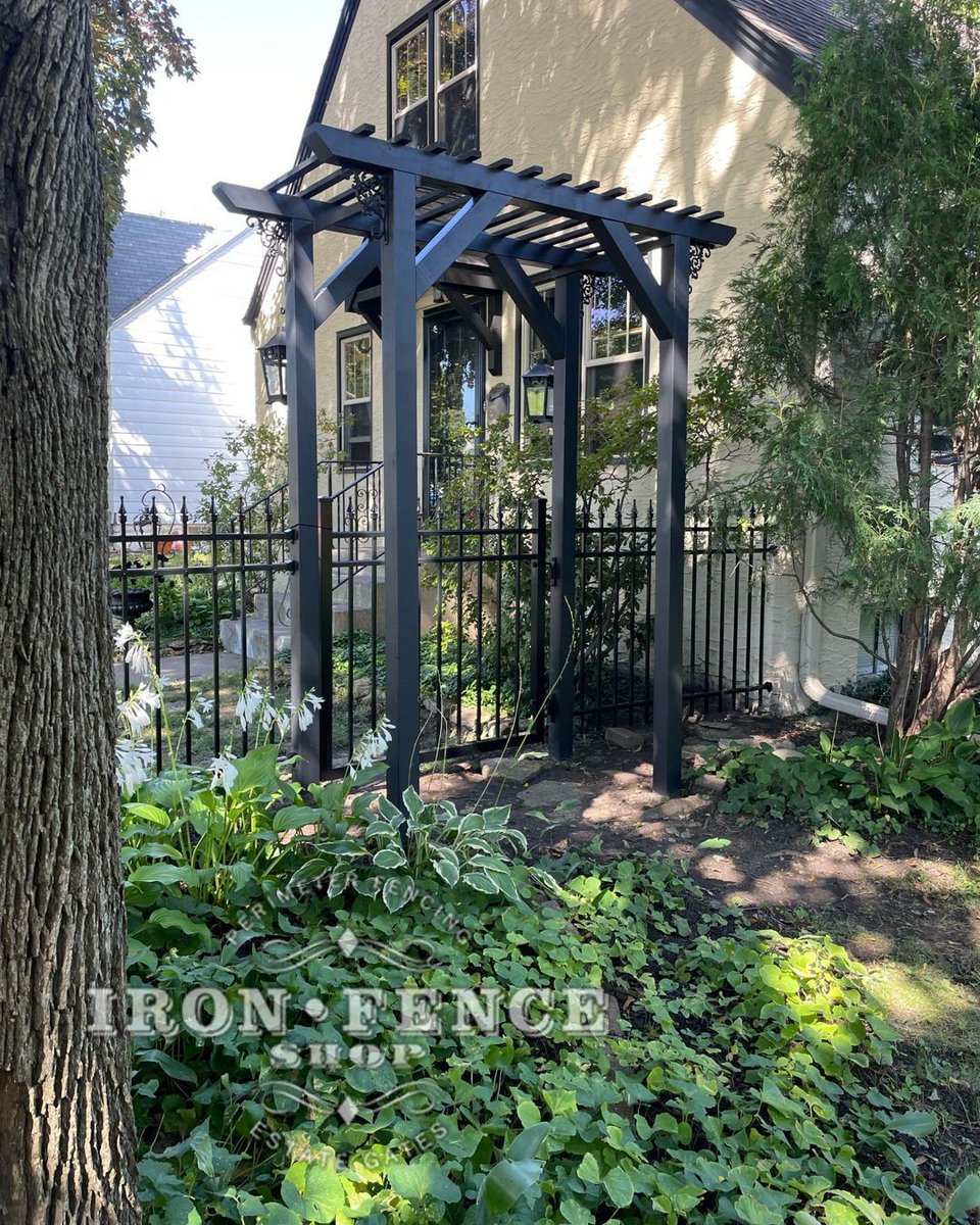 IronFenceShop's tweet photo. We love a secret garden moment 🪴 and we know you love great customer service even more! Check out this testimonial (and the beautiful garden) from our customer: 
"Thanks Jason-we're really happy with how it looks, and appreciate your great customer service."
-Bill
#IronFenceShop https://t.co/wGhgPPcb1R