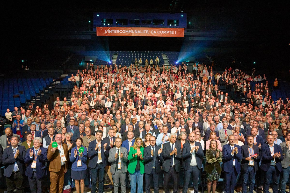 🗣️ "Les Intercommunalités de France appellent le Gouvernement et les parlementaires à revenir sur des mesures particulièrement injustes pour les collectivités locales. "

👉 Réunis en assemblée générale à l’occasion du lancement de leur 34e convention nationale, les présidents