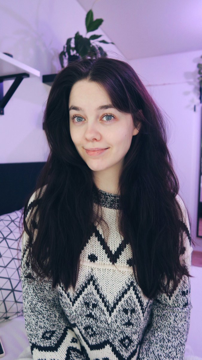 Floofy hair day 🦁