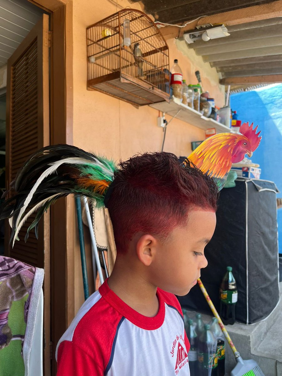 _Vnsilva's tweet photo. Cabelo maluco kkkk https://t.co/91hs1erMBU