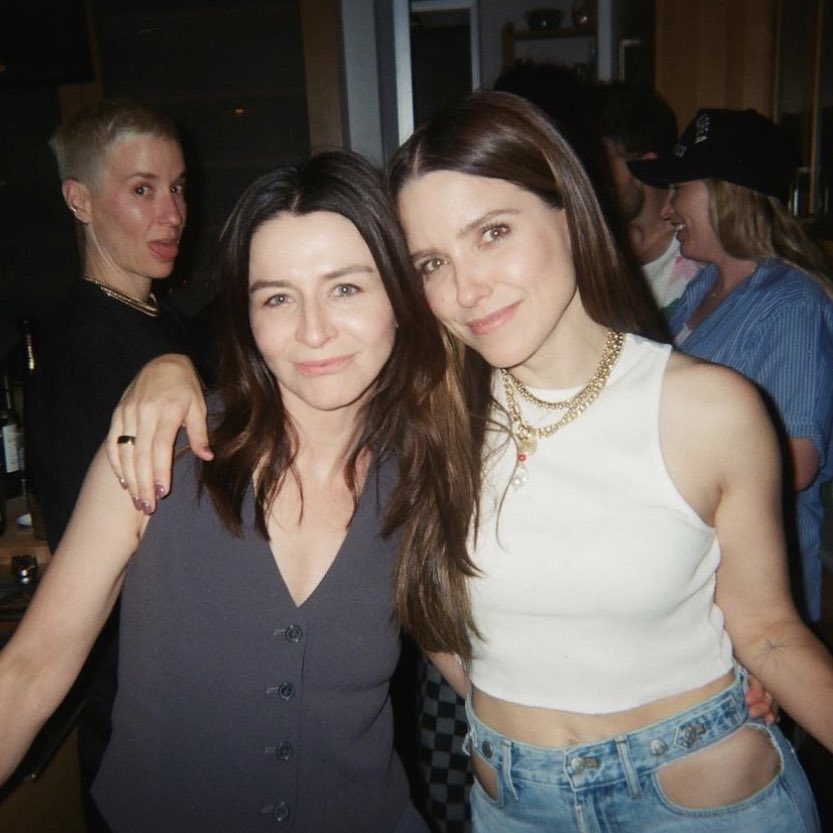 greysxcatt's tweet photo. and when they kiss and break the internet you heard it here first https://t.co/kjiTfuqVPN