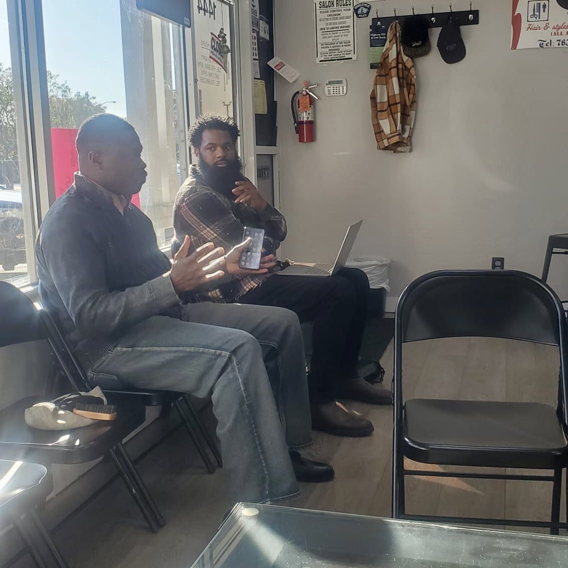 ISAIAHMN's tweet photo. ☀️💈 Leaders with the Barbershop and Black Congregation Cooperative of ISAIAH are being lighthouses in our communities this election season! BBCC leaders @TheJBFuller and Eli recently led a powerful meeting at Handz On Barber &amp; Beauty… (1/2) https://t.co/c2mDWtcRdJ