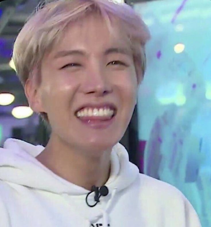 DailyPrettyHobi's tweet photo. https://t.co/KKR4AdXedv