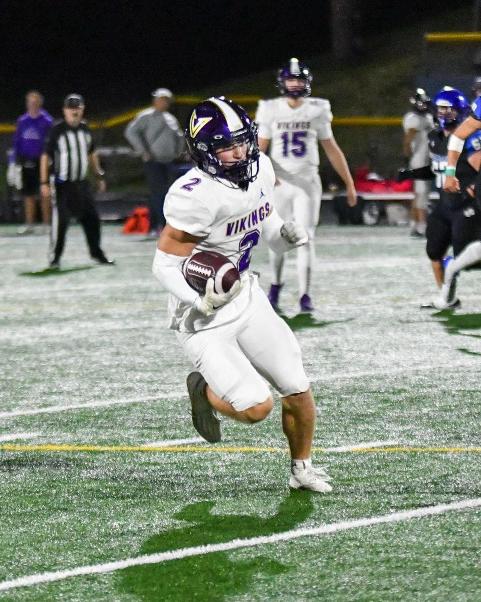 CoachMeis's tweet photo. If you don’t know @Lelondanderson4 you should now. 1st All league last year but an off-season injury had us slowly fold him back into the scheme. Now he’s a full go and he is one of the better players in 2A https://t.co/3srQ5qLJyo