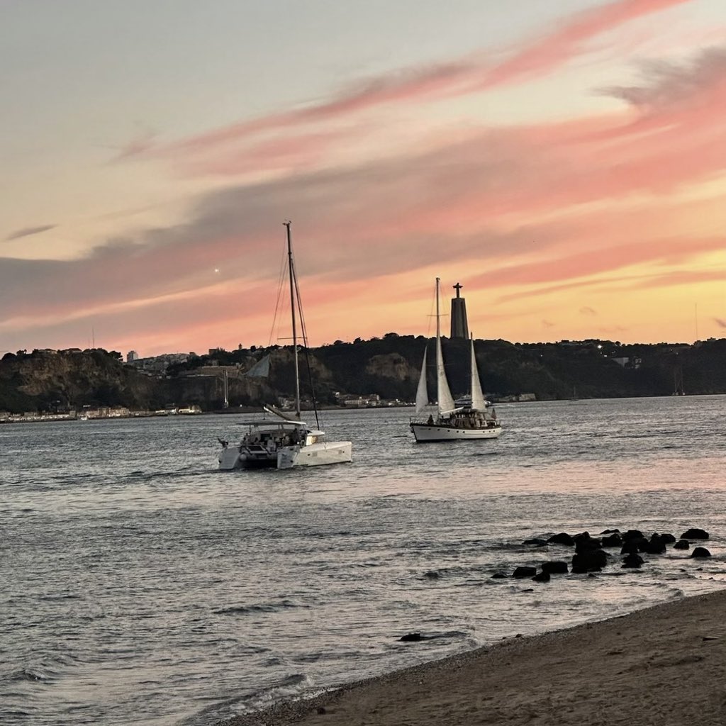 nyclvser's tweet image. ⠀⠀
⠀⠀ 𝜗℘ car jalousie, ton nom est bien
⠀⠀ trop joli. romane c. de vitray.  ˖*𓂃
⠀⠀ ⠀⠀