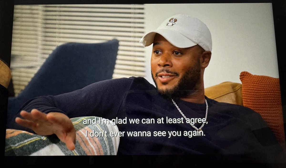 Laura 🦇 tweet media