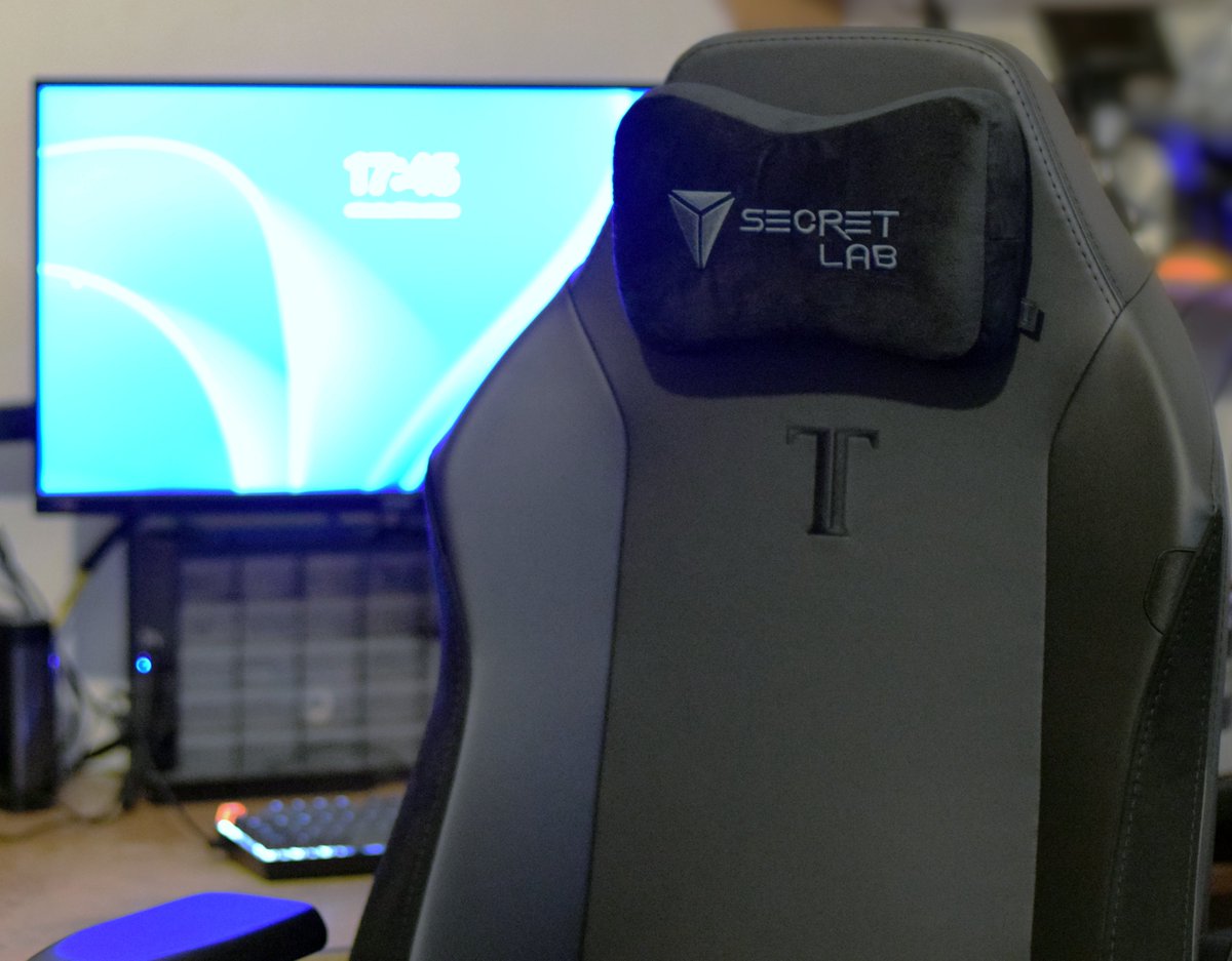 fuchicode's tweet photo. A partir de hoy, me siento algo mejor 😀 #secretlab https://t.co/z5fquesETH